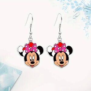NWT Minnie Mouse Christmas Earrings